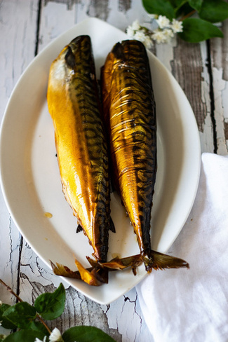 Makrela wędzona na gorąco / 300 g